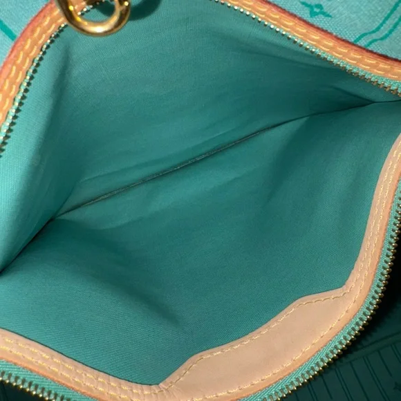 Louis Vuitton Neverfull GM Classic Monogram and Vachetta - Picture 8 of 15